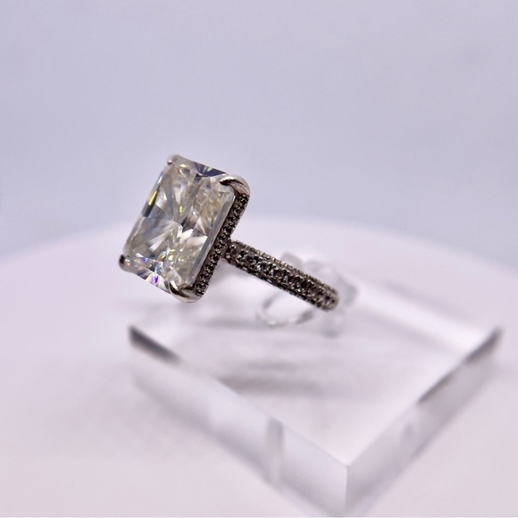10 CT Crushed Ice Radiant Cut Moissanite Ring Iced Out Pavé Band Hidden Halo - Picture 9 of 11